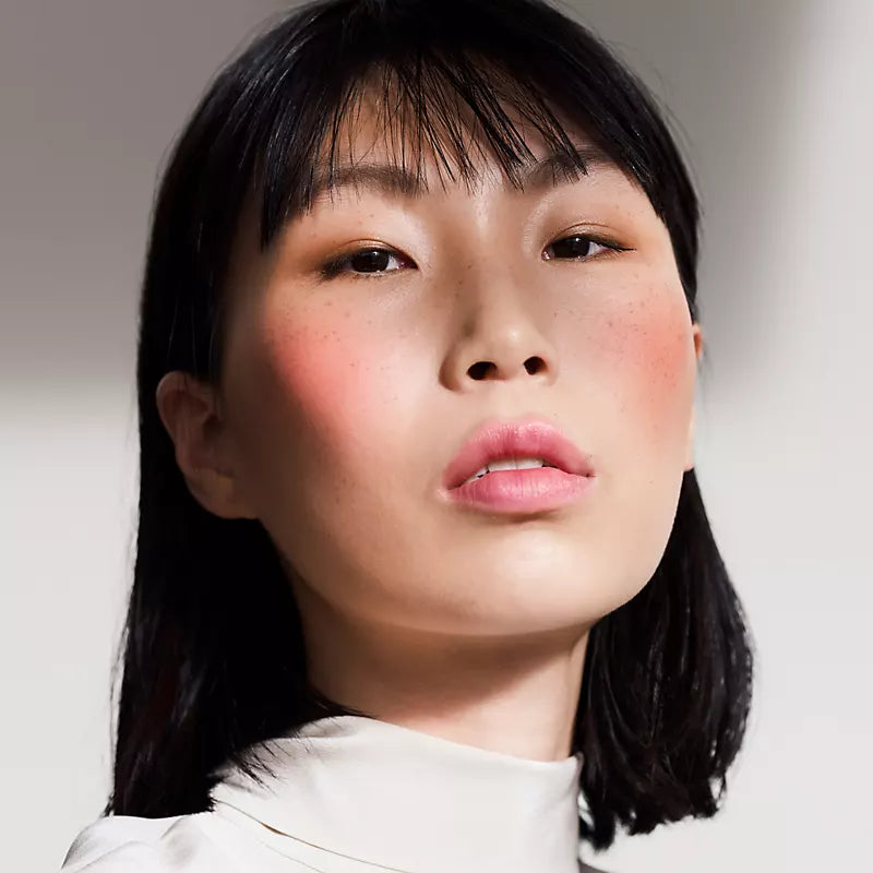 Silky blush powder