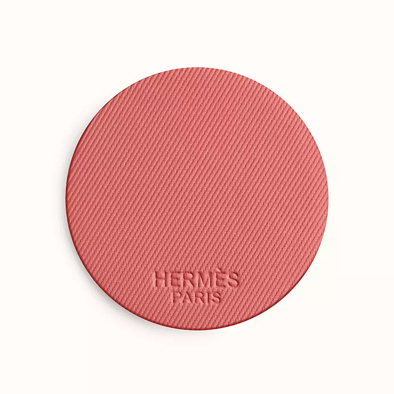 Silky blush powder