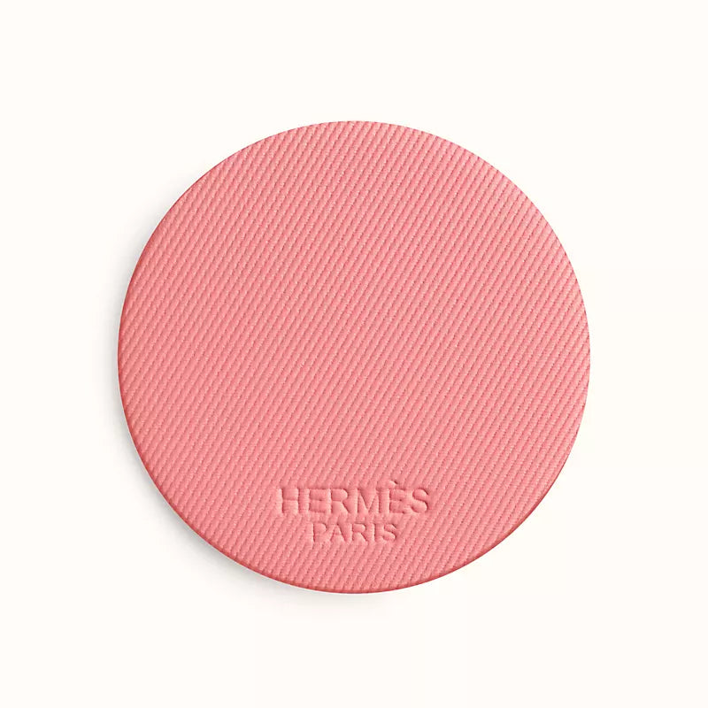 Silky blush powder