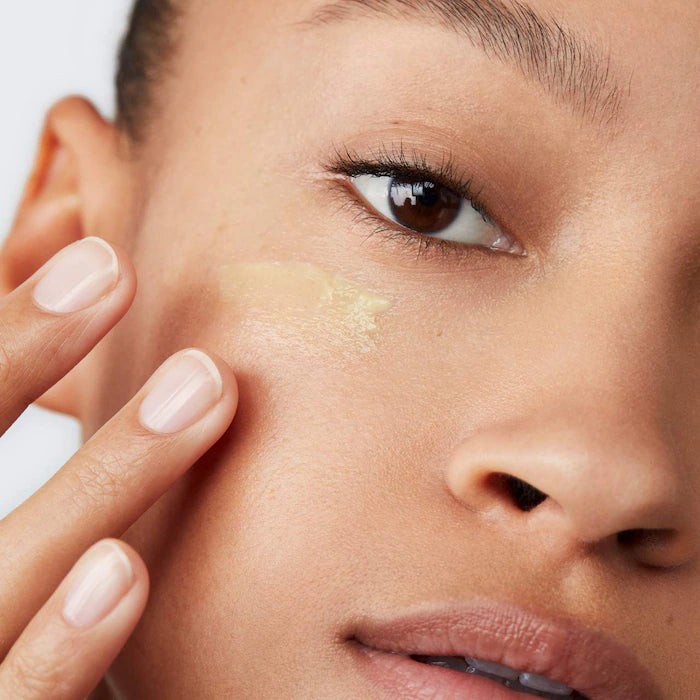 Vitamin Enriched Eye Base Primer & Moisturizer with Hyaluronic Acid