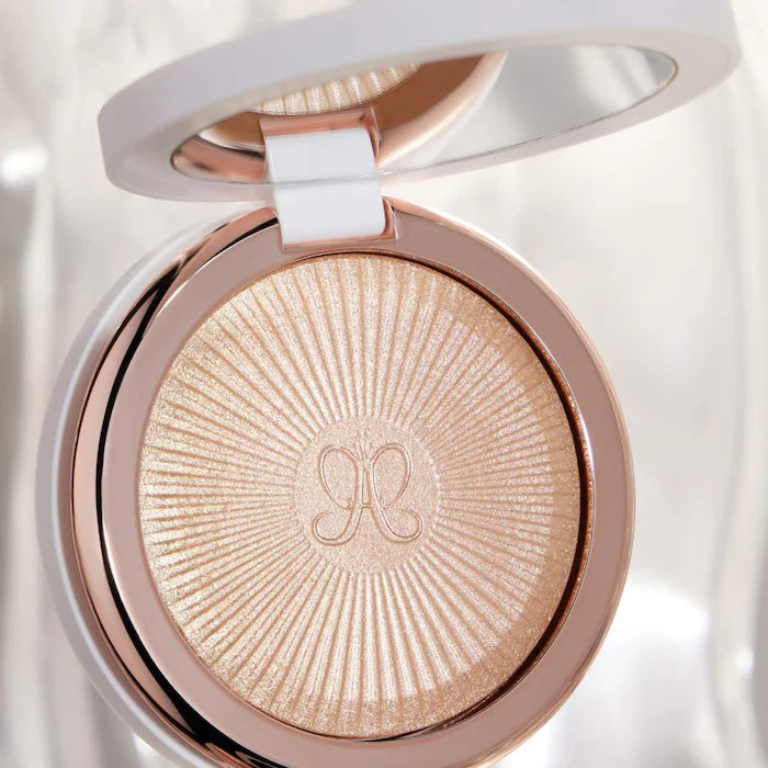 Glow Seeker Champagne Gold Powder Highlighter