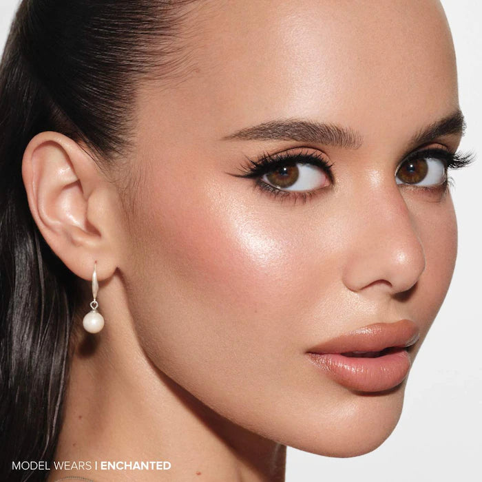 Glow Seeker Champagne Gold Powder Highlighter