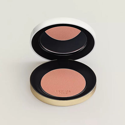 Silky blush powder