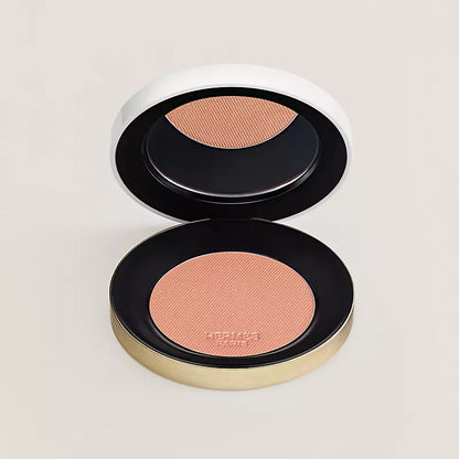 Silky blush powder