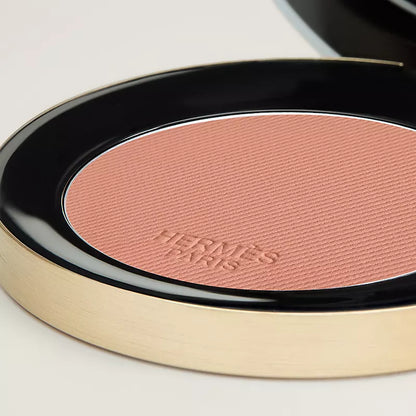 Silky blush powder