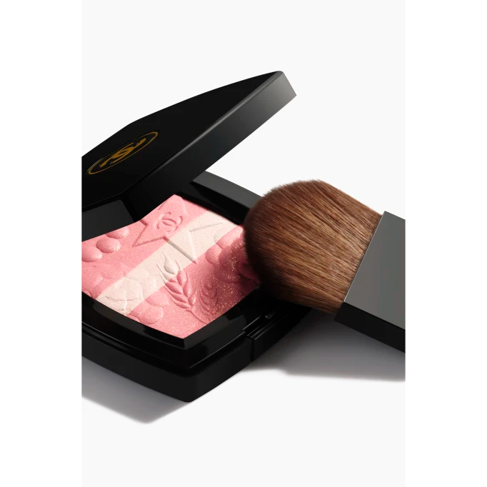 Illuminating Powder Blush