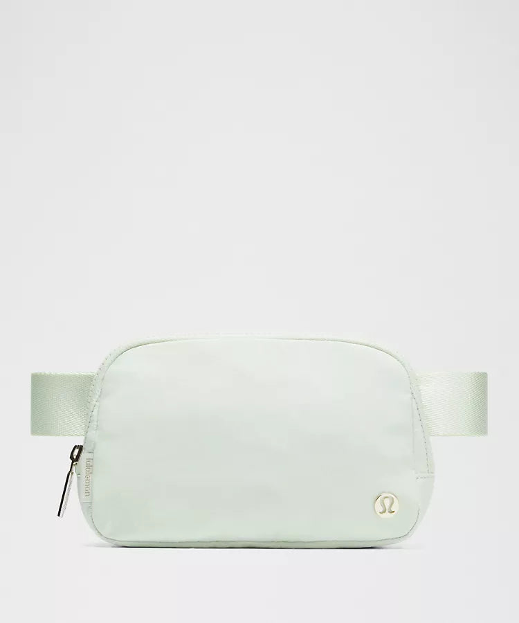 Everywhere Belt Bag 1L