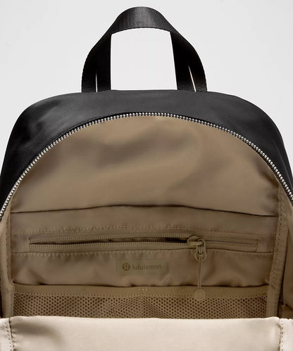 Everywhere Backpack Small 11.5L Metal Hardware