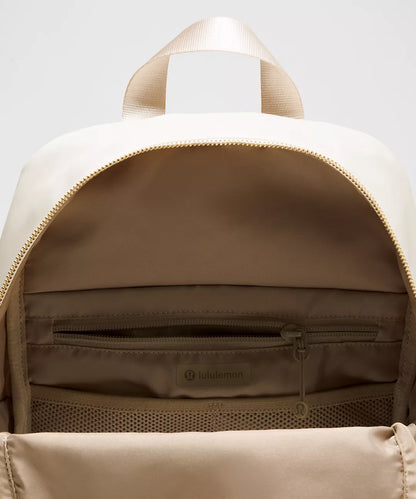 Everywhere Backpack Small 11.5L Metal Hardware
