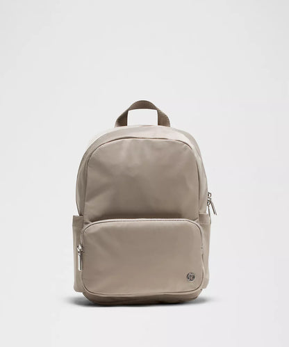 Everywhere Backpack Small 11.5L Metal Hardware