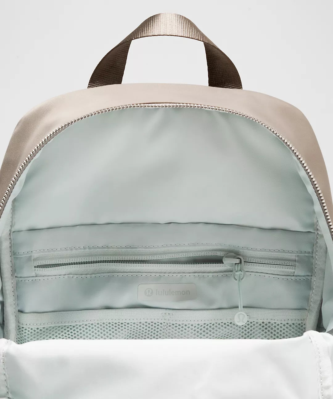Everywhere Backpack Small 11.5L Metal Hardware