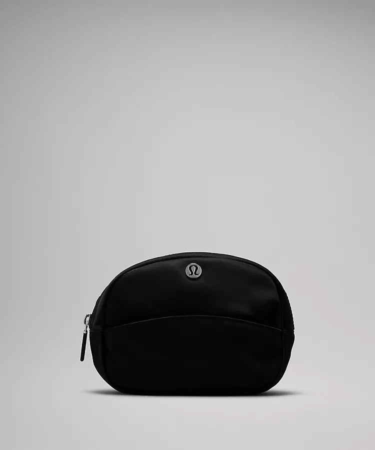 City Essentials Pouch Mini 2L