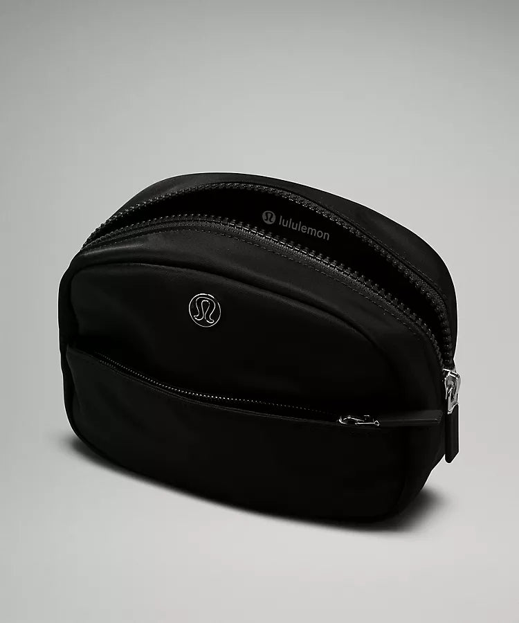 City Essentials Pouch Mini 2L