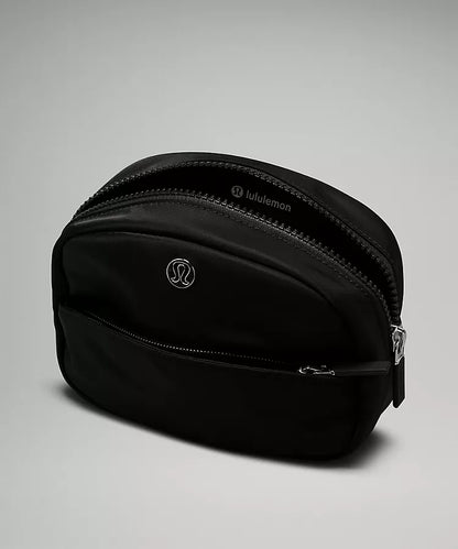 City Essentials Pouch Mini 2L