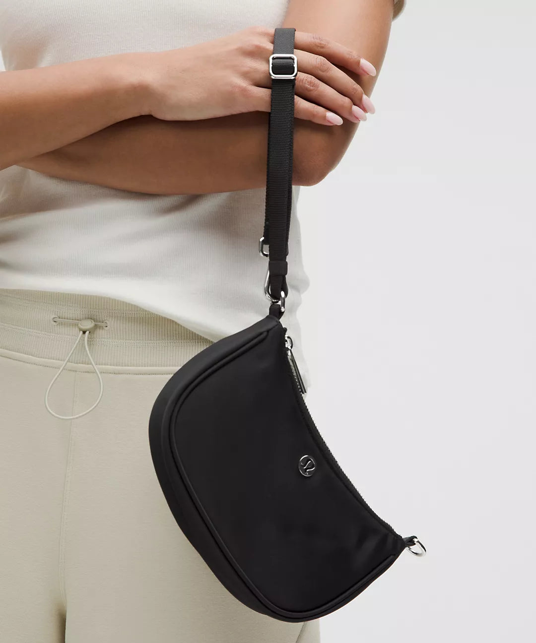 City Essentials Mini Shoulder Bag 1L