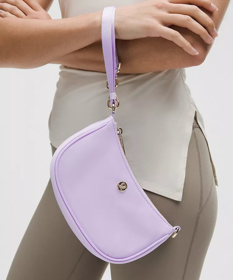City Essentials Mini Shoulder Bag 1L