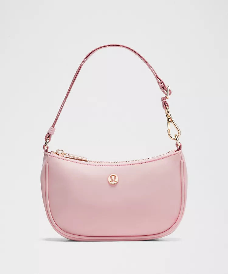 City Essentials Mini Shoulder Bag 1L