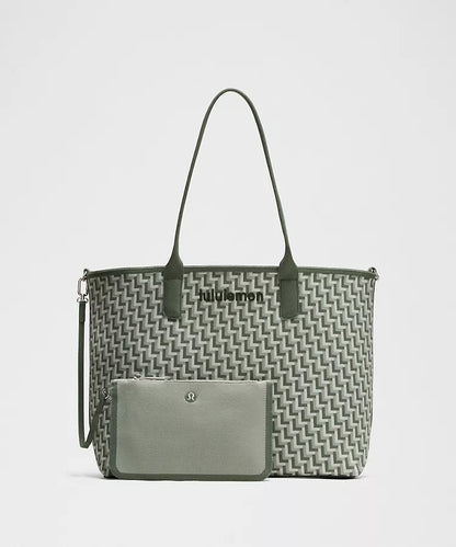 Classic Knit Tote Bag 18L