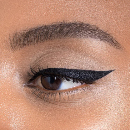 Macro Blade Liquid Eyeliner