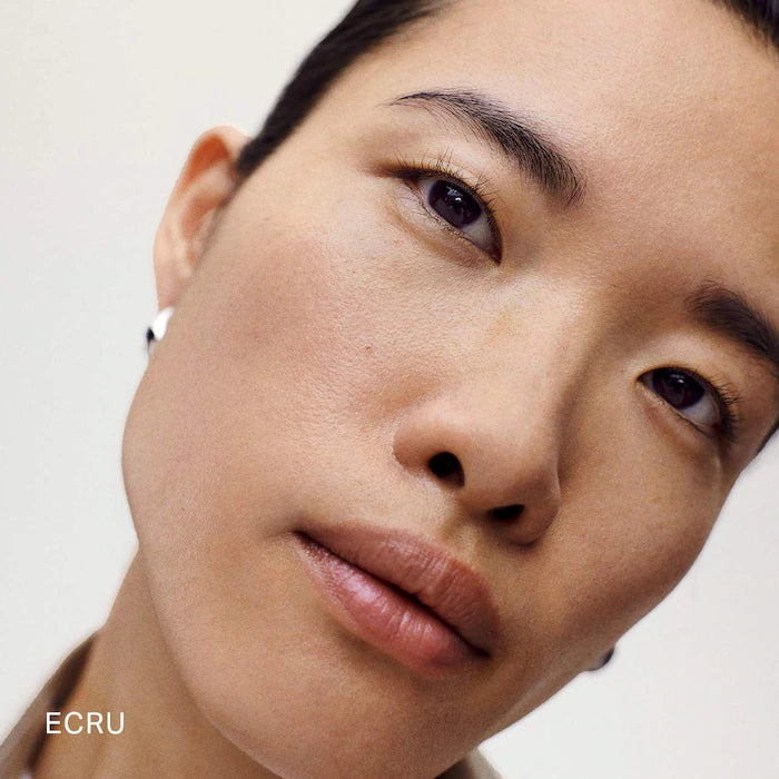 The Minimalist Perfecting Complexion Foundation and Concealer Stick