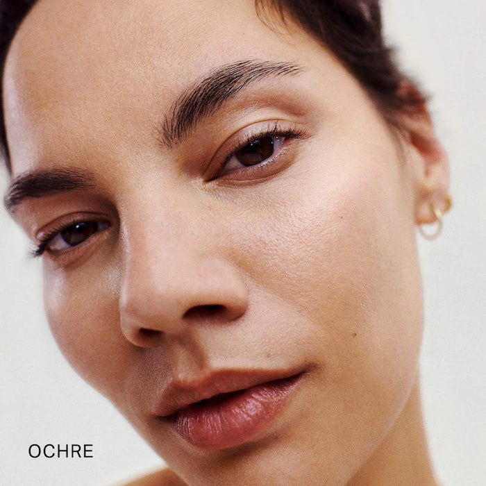 The Minimalist Perfecting Complexion Foundation and Concealer Stick